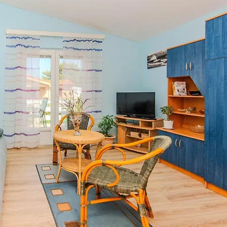 Semak By Interhome Apartment Vir
