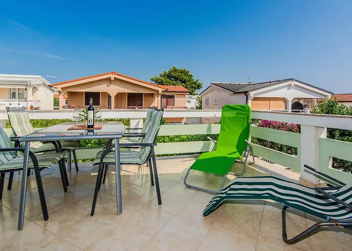 Semak By Interhome